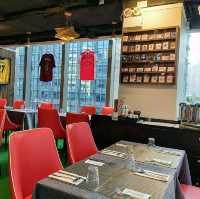  【特式足球主題西餐廳 - Lockeroom Dining 】