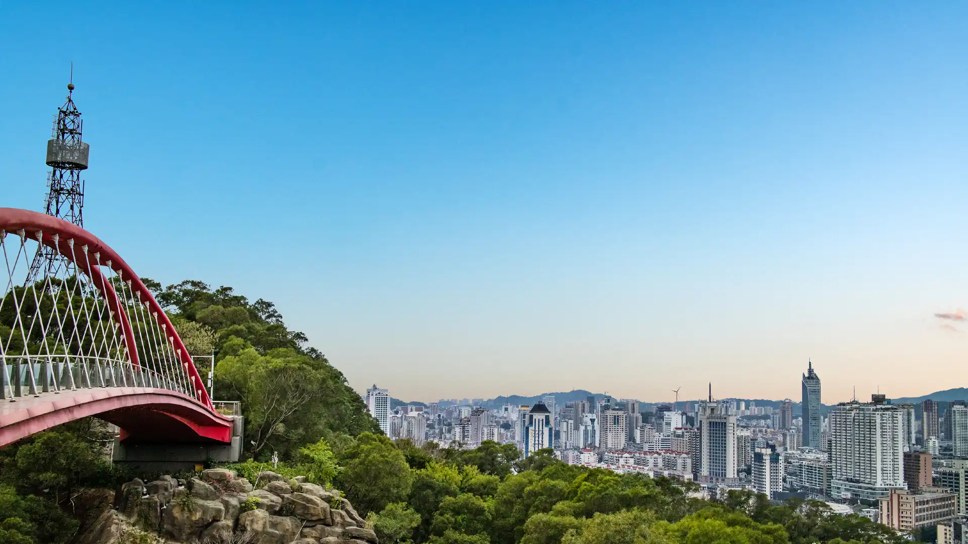 Hotels near Jinjishan Park