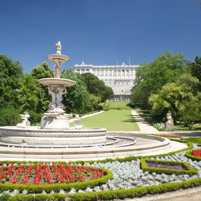 Hotels near Botanical Garden