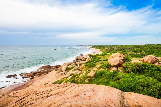 Отели рядом с достопримечательностью «Катарагама»