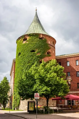 鄰近Skulptūra "Lielais Kristaps"的酒店