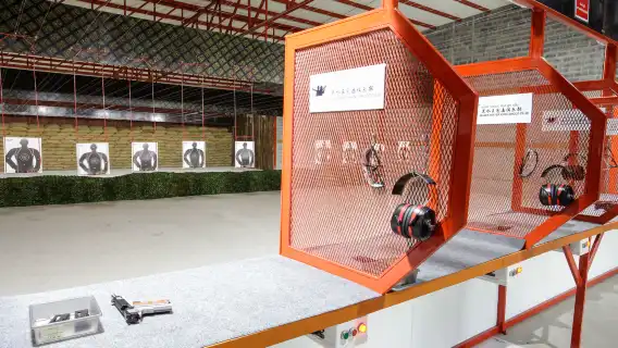 泰國芭達雅黑水王射擊俱樂部體驗