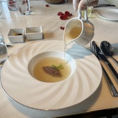 Large Eight Italy Lounge&Restaurant User Photo