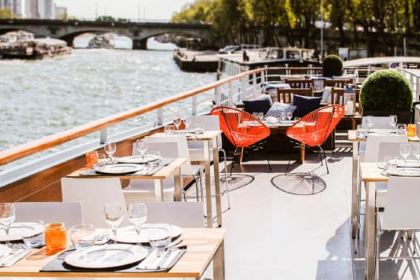 L'Instant by Le Paris