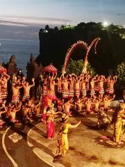峇里島烏魯瓦圖卡恰火舞秀