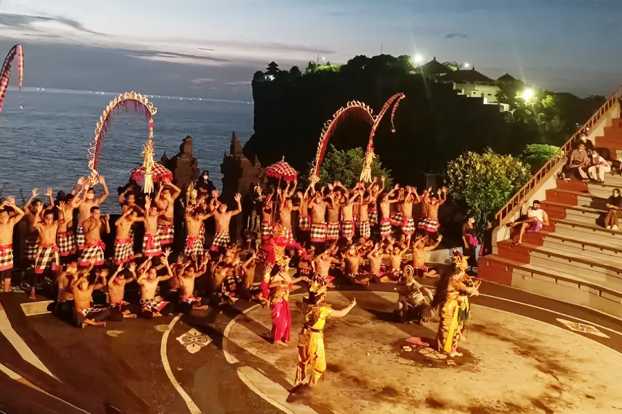 Uluwatu Bali Kecak & Dance Show