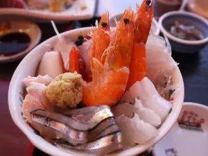 Seafood market Nagasakiko Dejima wharf
