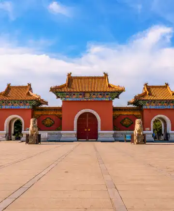 Hotels near Zhao Mausoleum