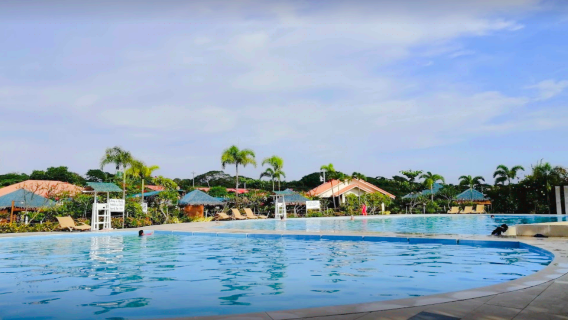 Stilts Calatagan Beach Resort