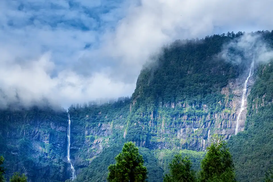 4_Mt. Wawu of China