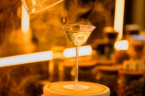 梦境托管所·国潮酒馆(小西湖店)