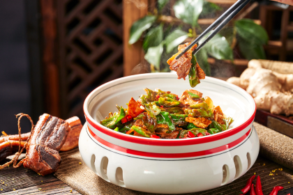 Y Y GUAN NONG JIA CAI