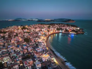 Popular Night Attractions in Dongshan
