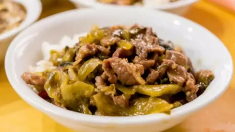 Lao Hong Jia Chu Lian Beef Fan (Chikan Branch) in 湛江