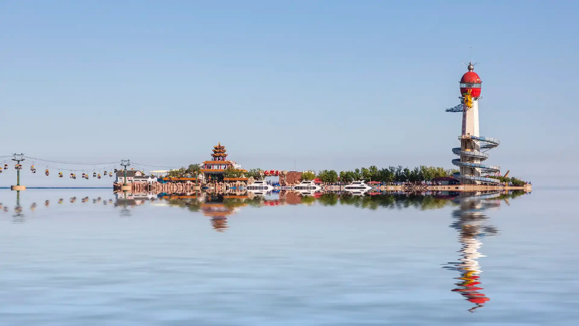 Hotels near Nandaihe Xianluo Island