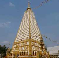 วัดพระธาตุหนองบัว อุบลราชธานี
