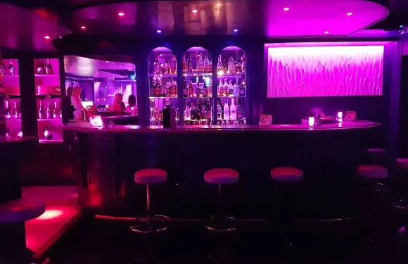 L'Aigle Noir Cabaret & Table dance