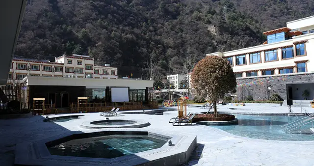 Hot Springs in Li County