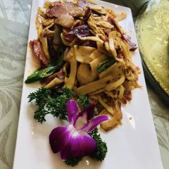 Shitongtian Restaurant • Authentic Zhenan Cuisine User Photo