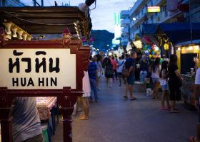 Hin- und Rückflüge nach Hua Hin (Prachuap Khiri Khan)