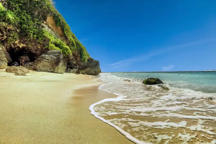 Hotels near Pandawa Beach