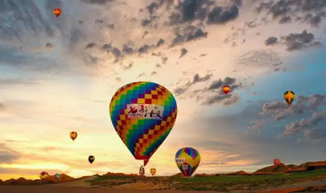 Sunset Sightseeing in Zhangye