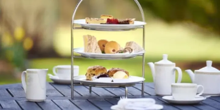 DoubleTree by Hilton St. Anne's Manor, Omnia Restaurant