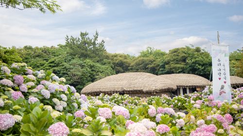 Jeju Folk Village