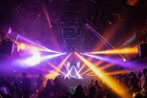 CLUB ILLUSION