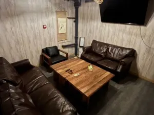 FANPU PUB