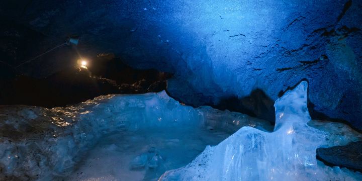 Narusawa Ice Cave
