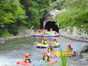 Shengjing Mountain Rafting