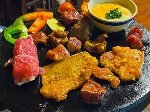 Cửa hàng nướng Mậu Dịch