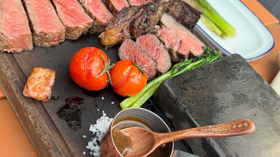 罗福索love&salt牛排馆(长宁来福士店)