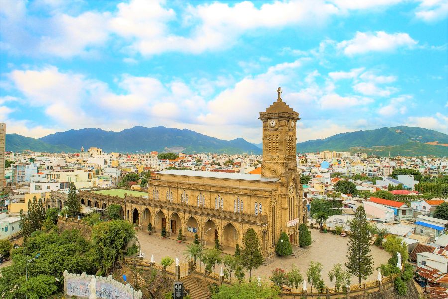 芽莊大教堂
