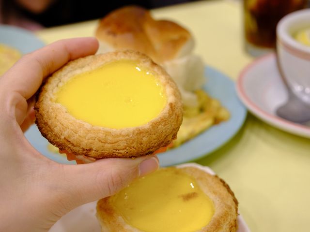 必食‼️香港蛋撻關注組推薦嘅「超酥皮厚蛋撻」酥皮和厚皮厚度都好正！ 