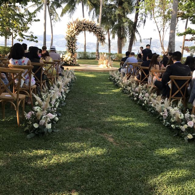 Wedding By The Beach at Rosewood Phuket 