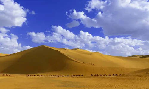 Mingsha Mountain