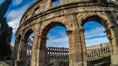 Amphitheatre de Pula