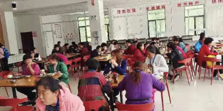 積香居家常飯店