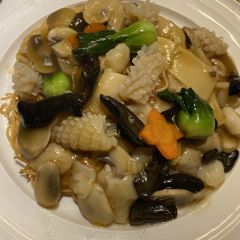 REN HE GUAN User Photo