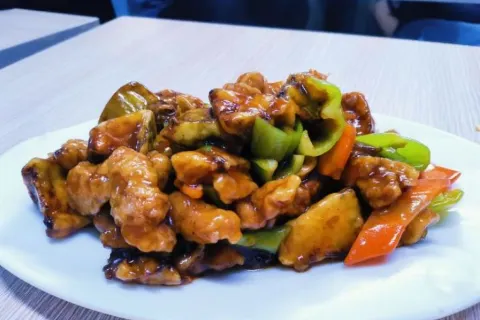 夕陽紅小吃（皇城公寓店）