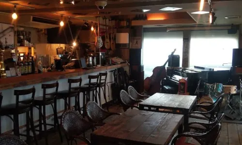 Jazz Bar Cloud9