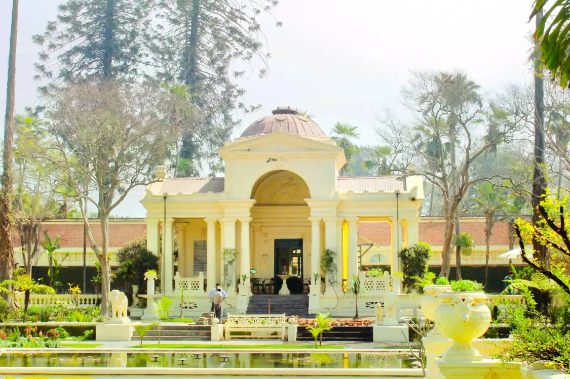 Hotels near Garden of Dreams