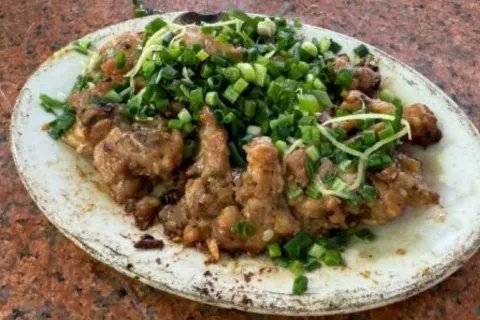 容边排骨饭