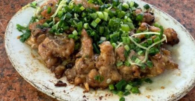 容邊排骨飯
