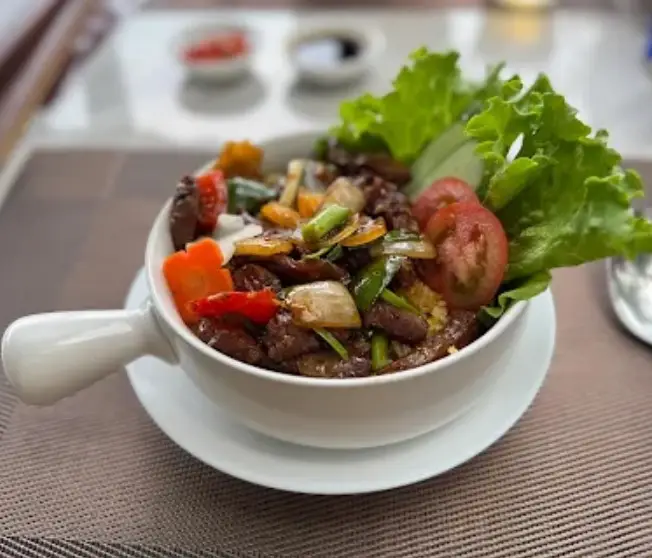 Com Tho Tay Cam Seafood & Meat BBQ Restaurant