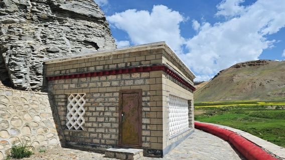 Tang Ming resorted to Tianzhu