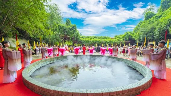 Zhuanxu Dragon Cave Scenic Area