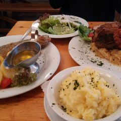 Bar & Restaurant naïv張用戶圖片